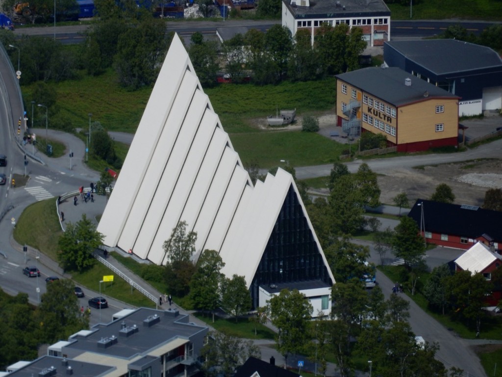 05-tromso-arctic cathedral